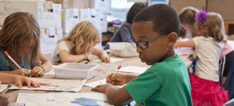 A group of kids in classroom