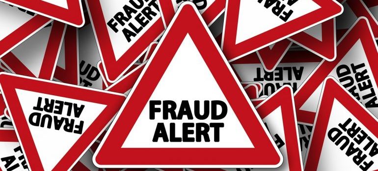 Signs to avoiding fraudulent moving companies